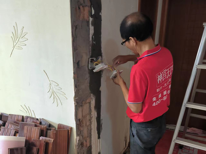 130平精裝房簡單翻新 無錫臥室墻壁 過道墻面 廚衛(wèi)吊頂 局部翻新改造
